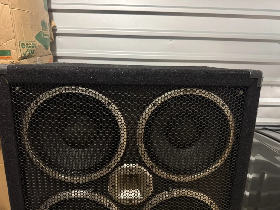 Behringer Ultrabass BB810 8x10 Bass Cabinet Speaker – Vintage Powerful Sound - Image 2 of 4