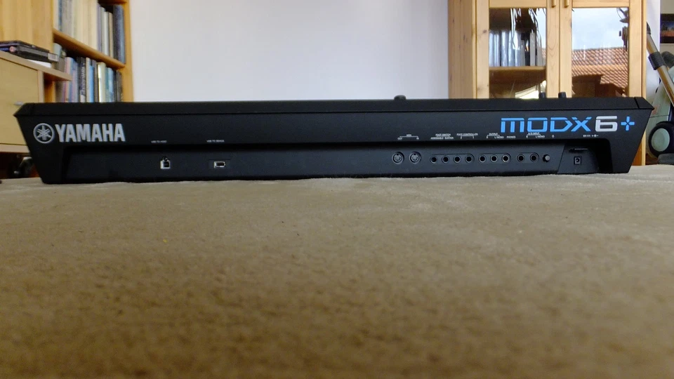 Yamaha MODX6+ - Bild 2 von 3