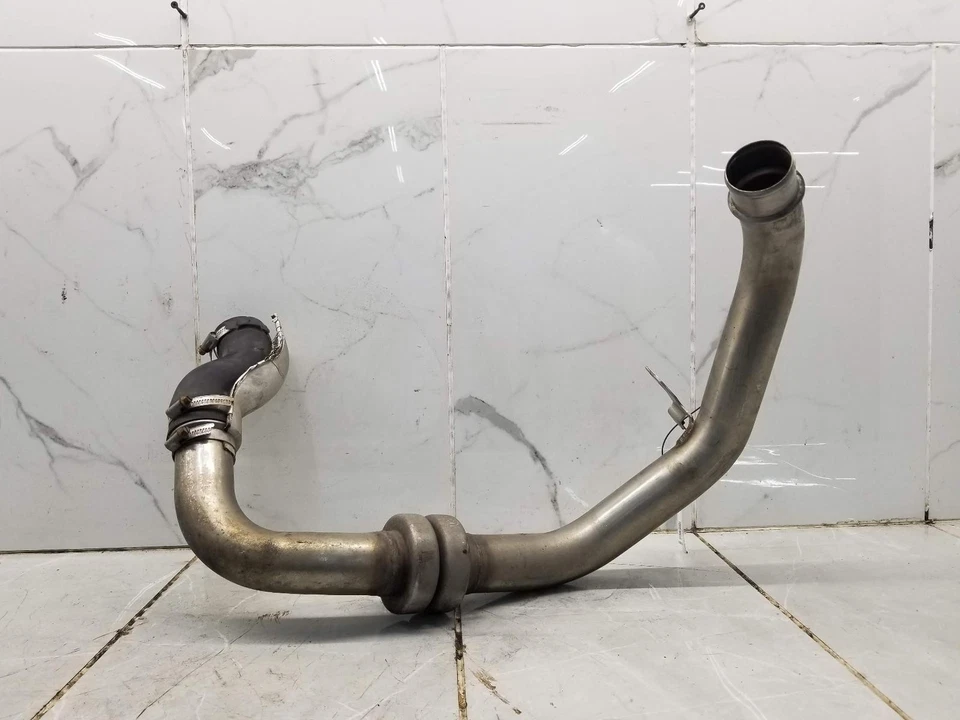 SAAB 9-3 2011 tubo de carga de aire de impulso inferior (bajo motor) 12847224 #10958 Foto 2 de 4