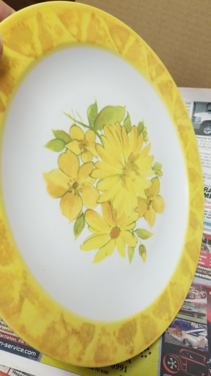 Vintage National Home Products NPH Artisan Ware Flowers 10” Plates (Rare)K157 KC