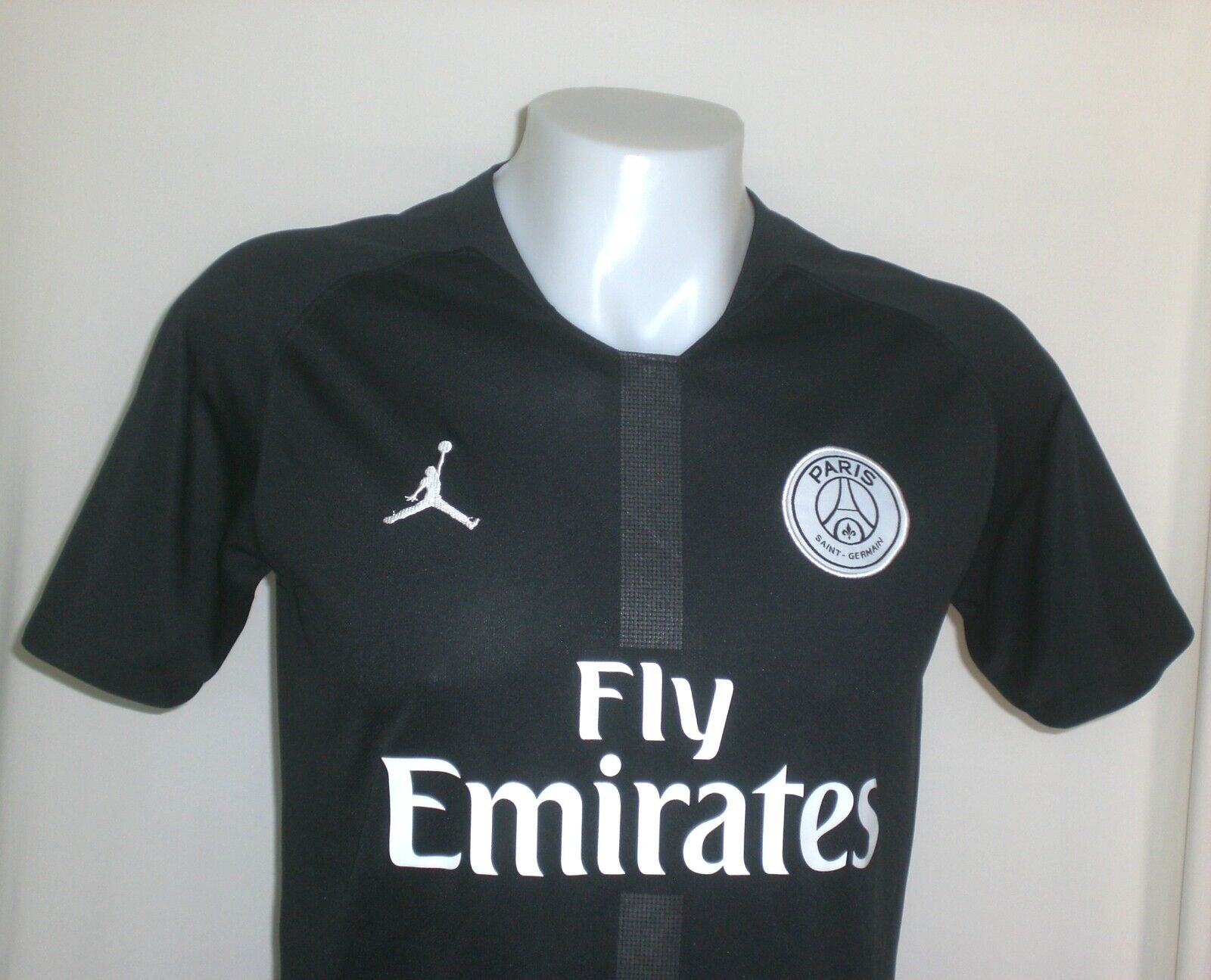 Paris saint Germain t-shirt roblox fly Emirates em 2023