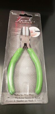 4469 Cousin Nylon Jaw Craft and Jewelry Pliers Green 5 1/2'' 1