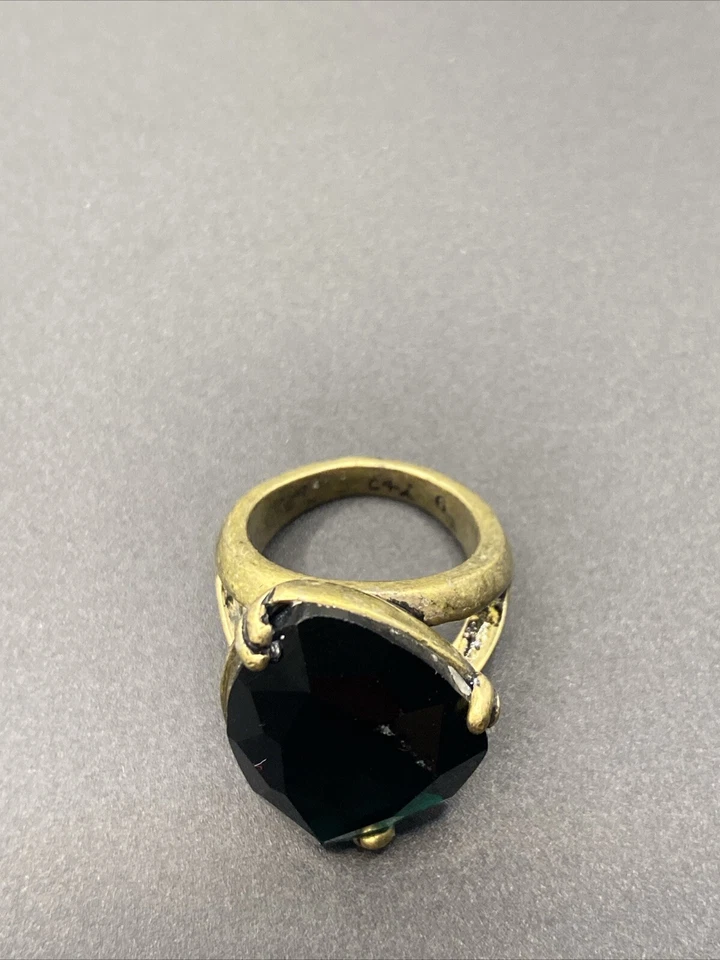 Anillo de cóctel vintage chapado en oro Chloe + Isabel talla 6 Foto 4 de 4