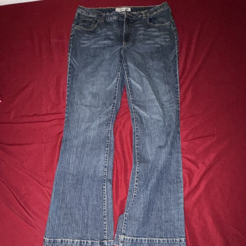 Jordache Women’s Stretch Denim Flared Jeans Size 16 Tall, Mid Rise Medium Wash