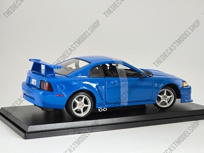 MAISTO 1:18 Scale 2000 Ford SVT Mustang Cobra R in Blue - Diecast