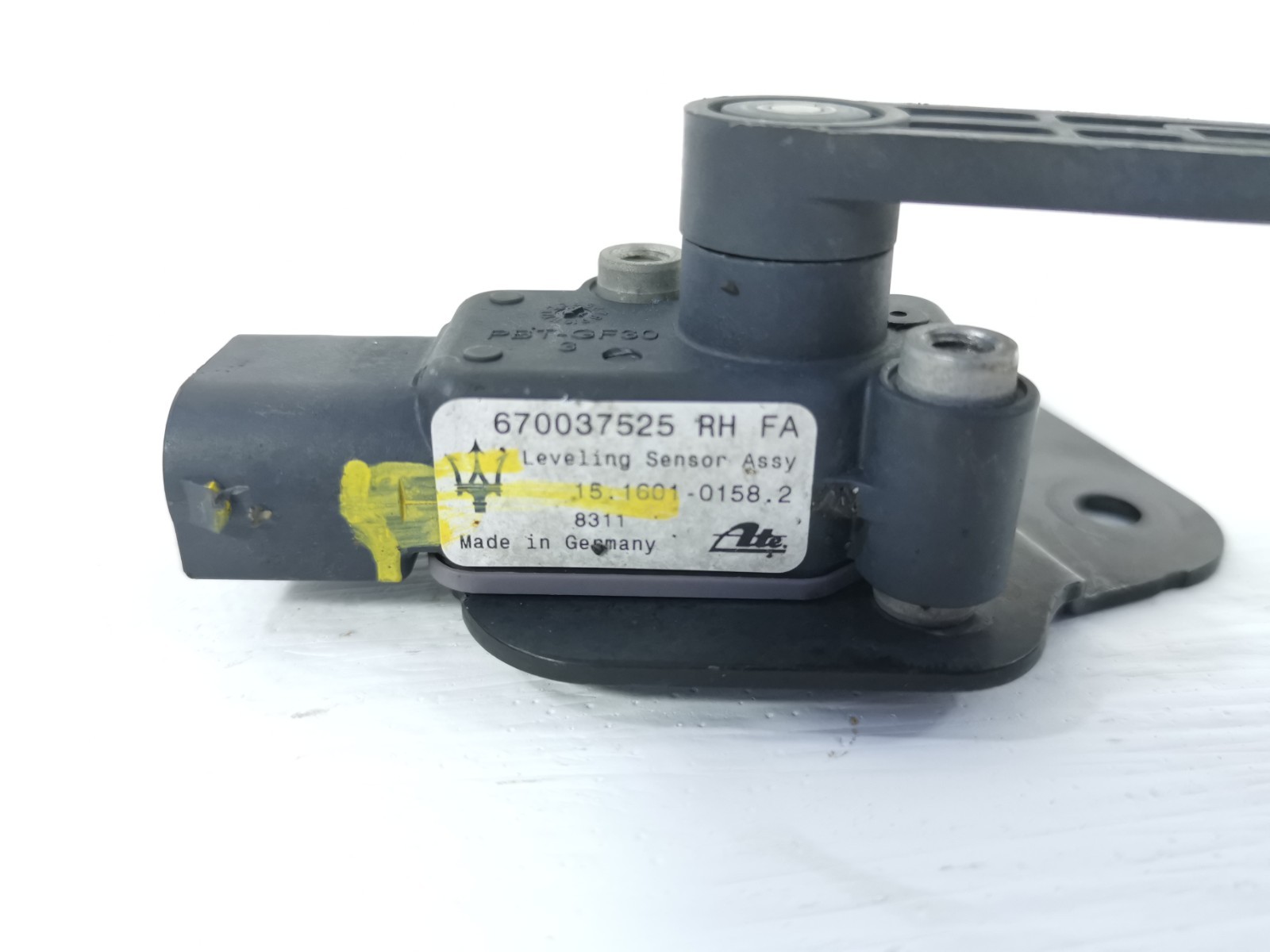 Maserati Levante 2017 AWD 3.0 Front Right Suspension Height Sensor 670037525 OEM