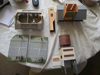 A Joblot Of Buildings In Ho Gauge By Mixed Makers For Spears Or Repair
