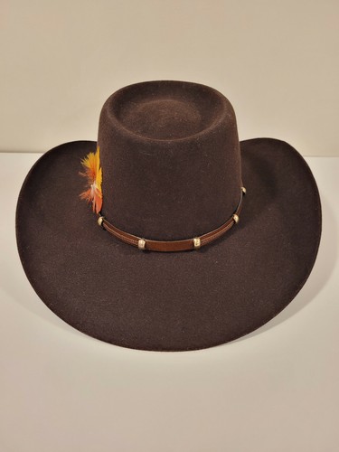 AKUBRA \