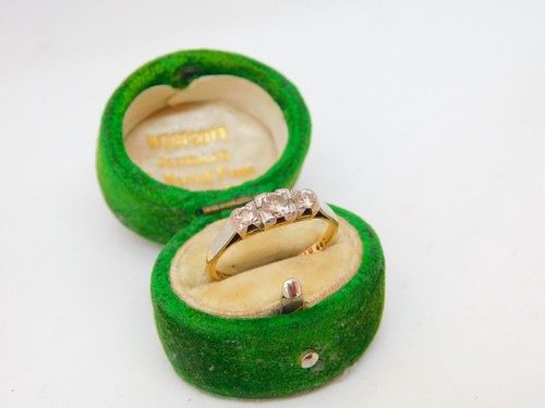 Victorian 18ct Yellow Gold & 0.4ct Three-Stone Dress Ring Antique c1890 - 第 3/6 張圖片