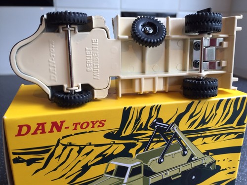Dinky Toys/Dan Toys 139 Code 3 Berliet Absetzkipper in beige, super Qualität! - Bild 5 von 10