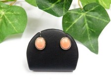 0718 Gold 750 GG Ohrstecker mit natürlicher Koralle - Engelshautkoralle