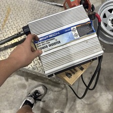 Centech 2000W Modified Sine Wave Inverter Cen-Tech 69662 12V 115V USB Port