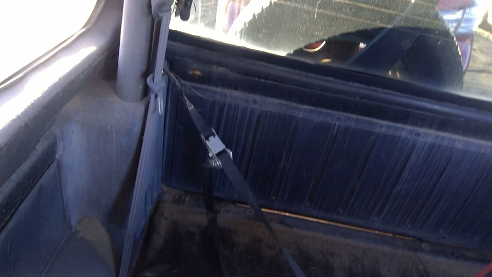 Cinturón de seguridad trasero derecho 96 Geo Tracker pasajero retractor hombro OEM negro Foto 3 de 4