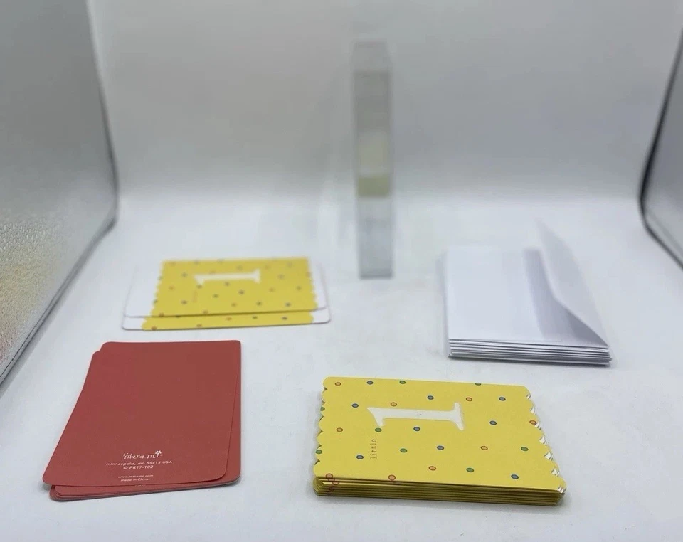 Tarjetas fotográficas de anuncio de bebé Mara-Mi 10 quilates flocadas 4x6 pequeñas 1 amarillas Foto 3 de 4