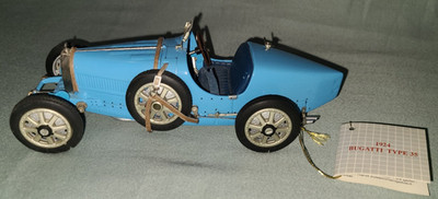 Vtg Franklin Mint 1:24 scale die-cast model, 1924 Bugatti Type 35
