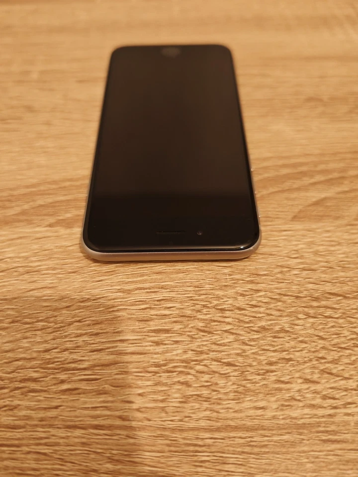 Apple iPhone 6 A1586 16GB - Space Gray (Unlocked) iOS 9.2 - Image 3 of 4