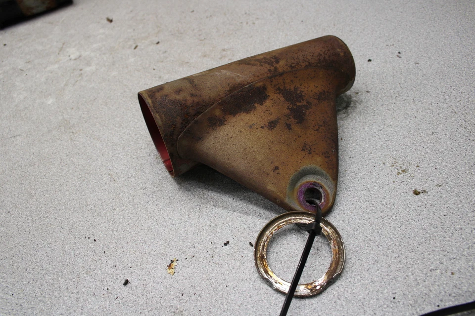 Kawasaki A1SS A7 1968 faro derecho soporte horquilla oreja P1-2116.Hi Foto 2 de 4