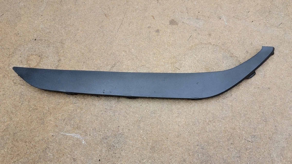 2016 - 2018 Hyundai Tucson Front Bumper Trim Molding Left DRIVER 
