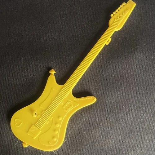 VINTAGE LIVE ACTION PJ BARBIE MOD 1970 YELLOW GUITAR No Strap “RARE” Fast Ship