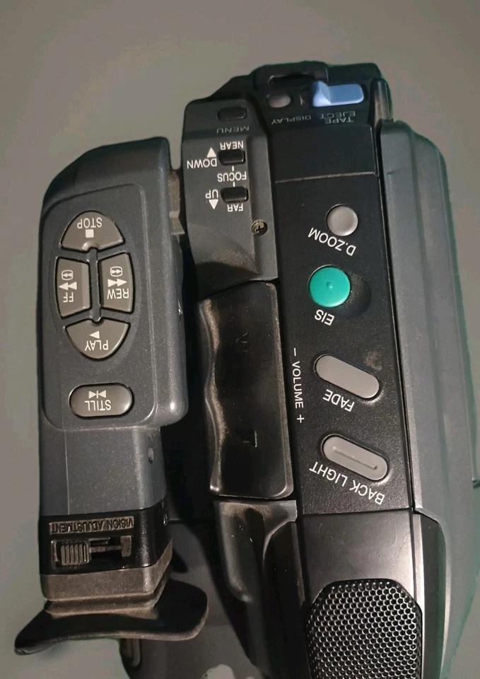 VNTG Lot Of 3 Cannon/ Panasonic Camcorders for Parts/Repair. No Battery Chargers - Image 4 of 4