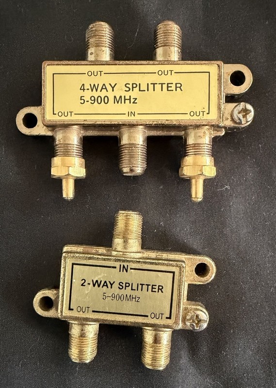 2 & 4-Way Coax Video Splitter Digital HD Cable TV F Type RG6 RG11 RG59 5-900 MHz