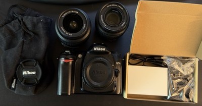 Nikon D50 DSLR Camera Kit w/ 18-55mm VR + 55-200mm AF-S DX Lenses Batteries