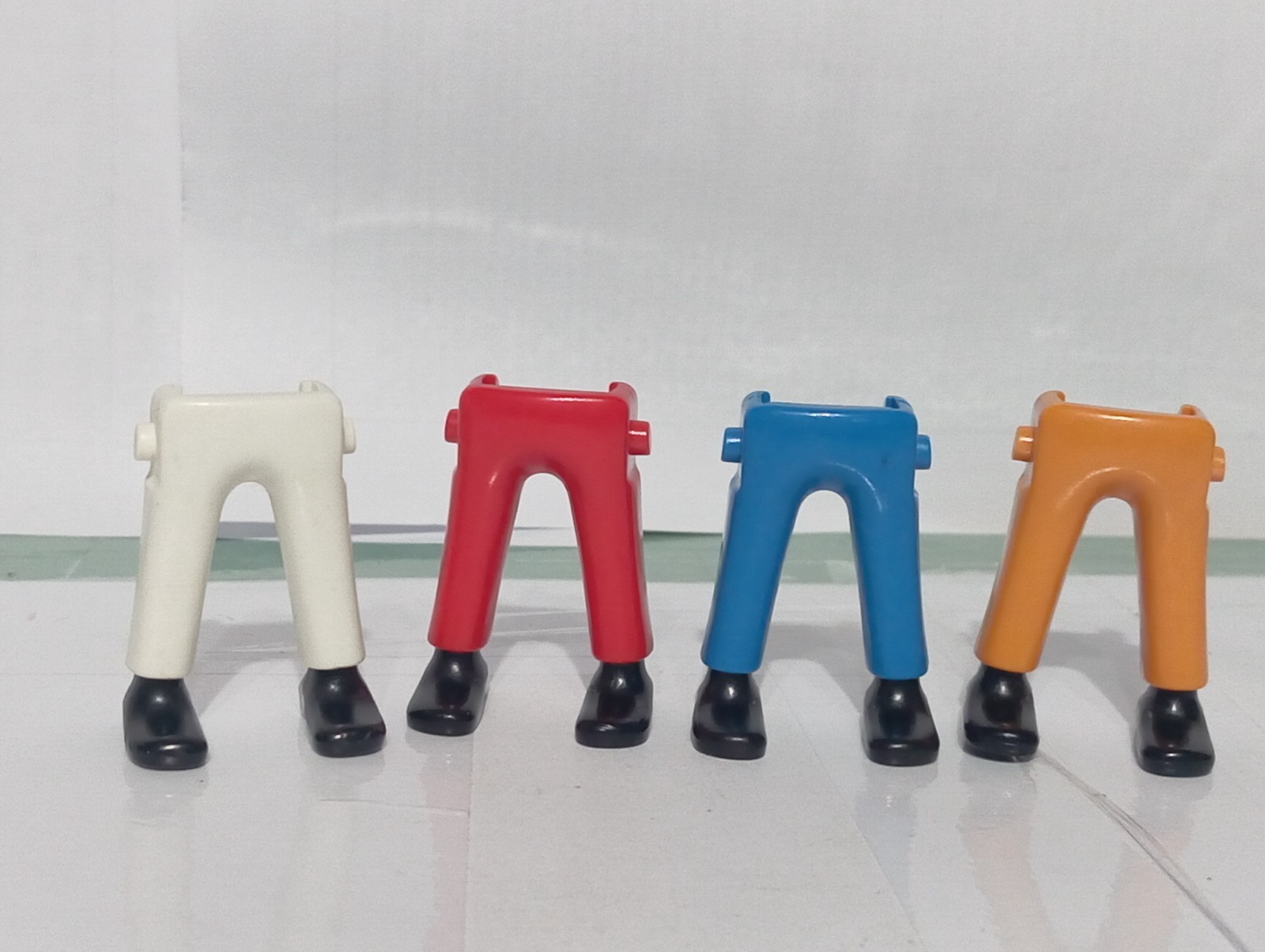 PLAYMOBIL X4 PIERNAS VARIAS ZAPATOS SOLDADO FRANCES INGLES YANQUI GENERAL PIRATA