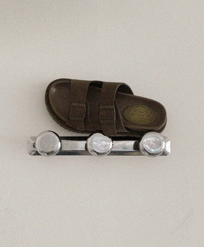 【Rockfish Weatherwear】★LEATHER TWO BAND SLIPPERS s-l1200.jpg