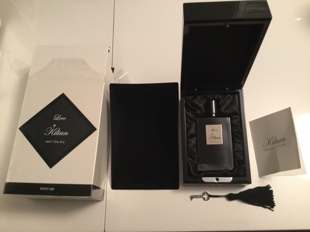 Rihanna Kilian Love Dont Be Shy Rihanna Age Albums