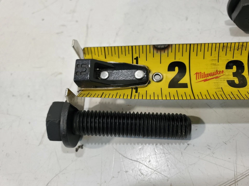 Chevy Trailblazer 2002-2009 pernos de montaje de cojinete de buje delantero derecho o derecho OEM Foto 4 de 4