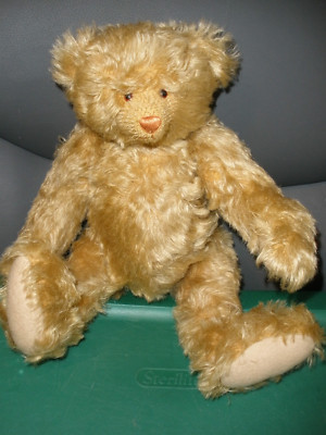 J. Morris 1991 Handmade Mohair Jointed Collectible Bear 14'' (P83)