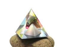 Clear Crystal Glass Pyramid Craft Statue Home Decor Paperweight 5 cm pyramid