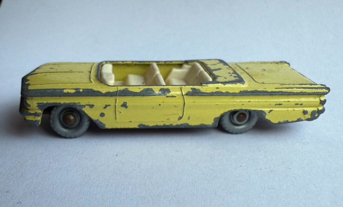 ミニカー MATCHBOX No.39 PONTIAC CONVERTIBLE MATCHBOX restoration: 39B Pontiac Convertible - YouTube