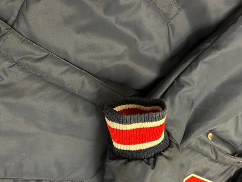 ✰ Cleveland INDIANS (Guardians) Reversible HOODED Nylon COAT ✰ YOUTH XL VG+ - Picture 7 of 15