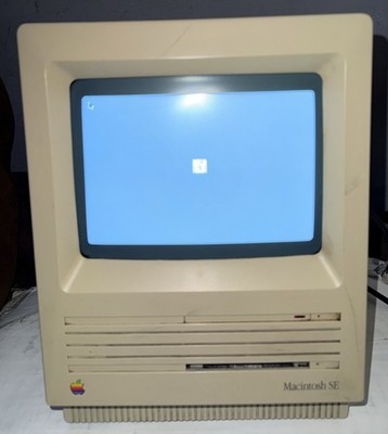 Apple M5011 Macintosh SE SuperDrive Vintage Computer Tested Working