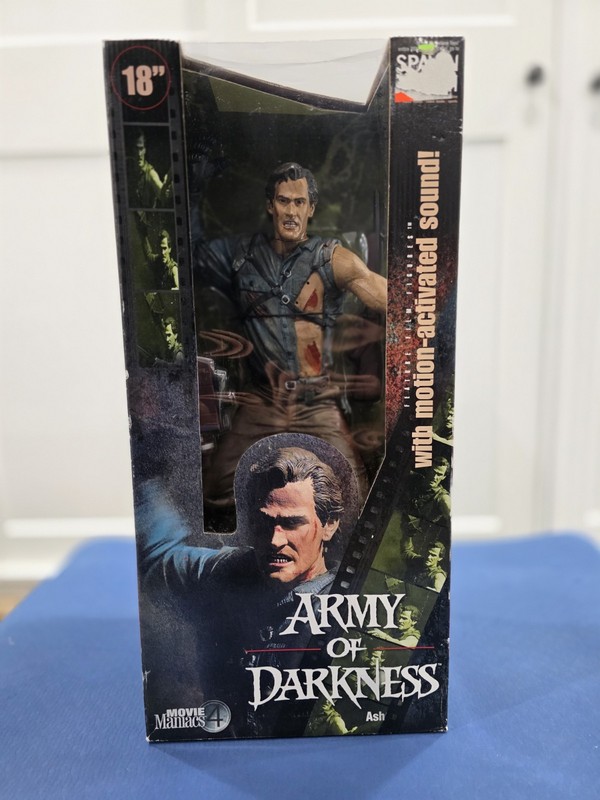 McFarlane Toys Ash Action Figure Army of Darkness Movie Maniacs