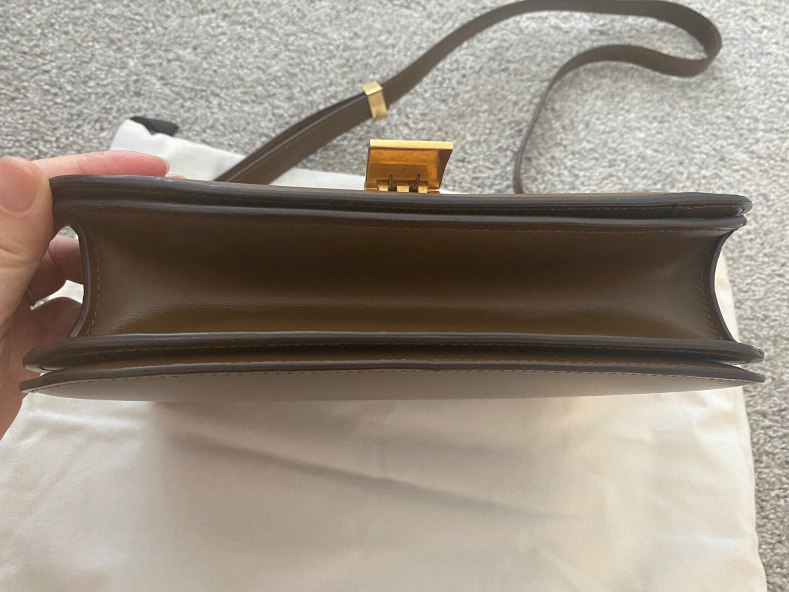 100% Authentic Celine Classic Box Medium Shoulder… - image 4