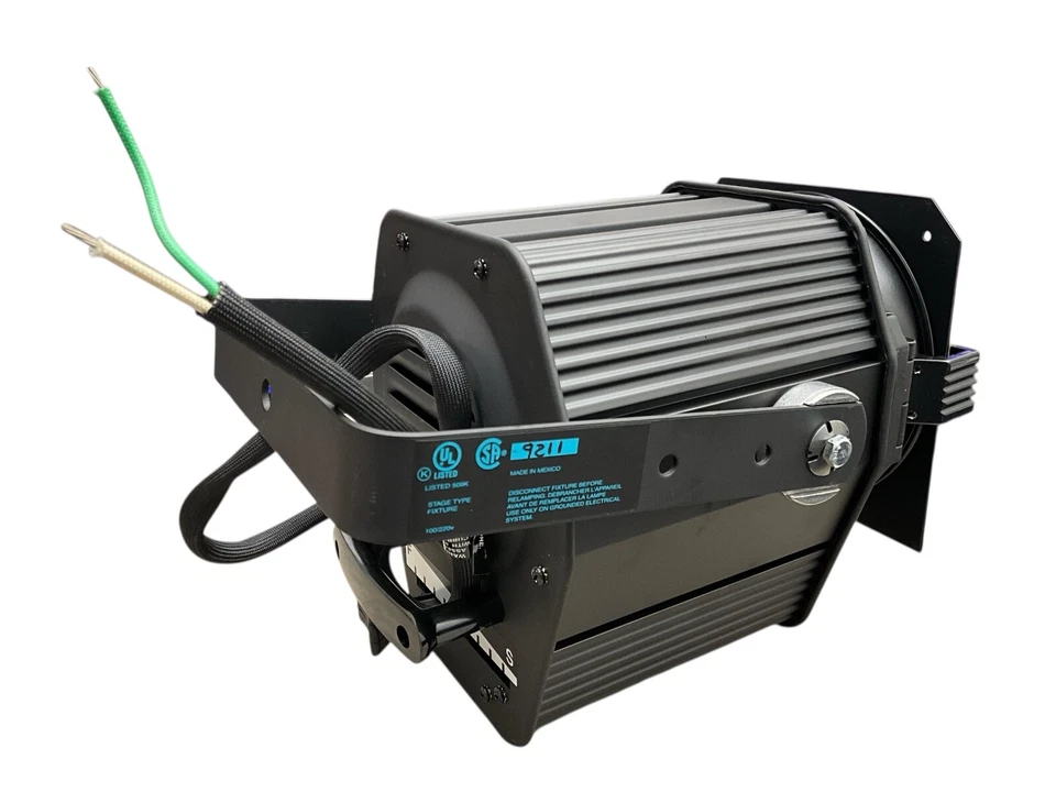 M12081 Strand Fresnelite 6 英寸舞台/工作室菲涅尔灯 1000W — 第 3/4 张图片