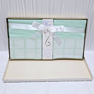 Dan River Combed Percales Pillowcases Beauty Borders Mint Green NOS