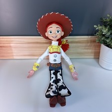 Toy Story Pull String Disney store Jessie interactive Talking Action Figure Doll