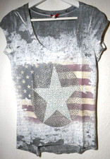 ❤️ KEY LARGO GRAUES  T-SHIRT TOP GRÖßE S  STERN AUS STRASS & NIETEN USA &WORDING