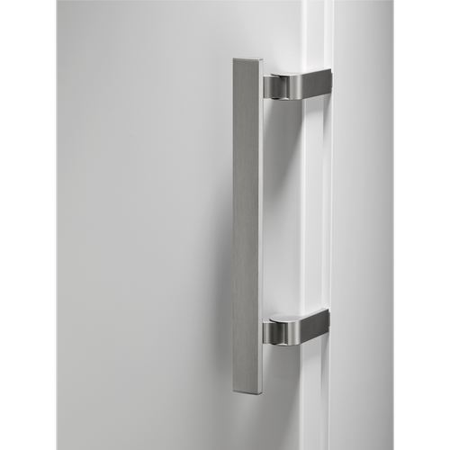 Electrolux Congelatore verticale Serie 600 NoFrost 186 cm LUT6NE28W E  - Foto 8 di 10