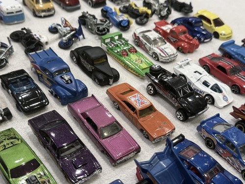 Huge 250 Car Hot Wheels Lot โ Exotics, Vintage, JDM, Treasure Hunts, Redline+ ๐คฏ - Picture 10 of 24
