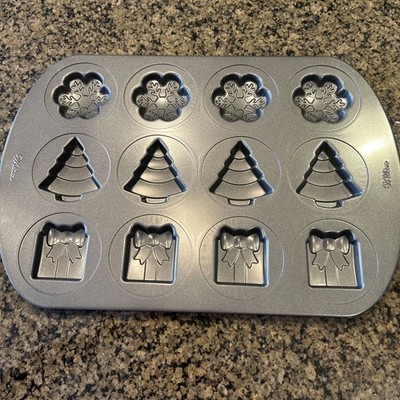 Wilton Holiday Christmas Snowflake Tree Present Cookie Or Candy Pan Non Stick
