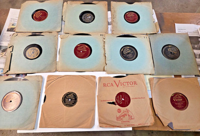 Lot of 11 Vintage 78 RPM Victor Vinyl Records Old Album Attic Find      my#rec16