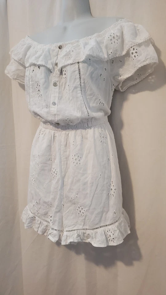 Mameluco Aqua para mujer con ojales fuera del hombro blanco con volantes talla M Foto 3 de 4