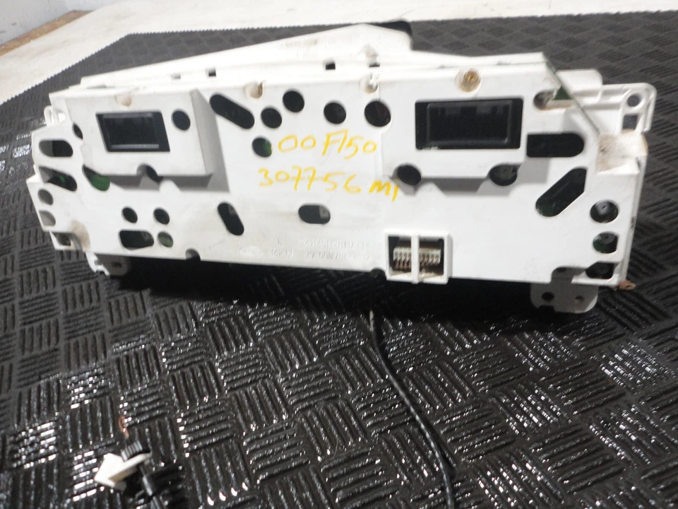 Ford F-150 XL 2000 cabina regular 4,6 L tracción trasera A/T velocímetro cuadro de instrumentos 307.756 Foto 3 de 4