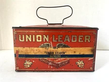 Vintage Union Leader Cut Plug Metal Tobacco Tin w/ Handle & Keeper Latch