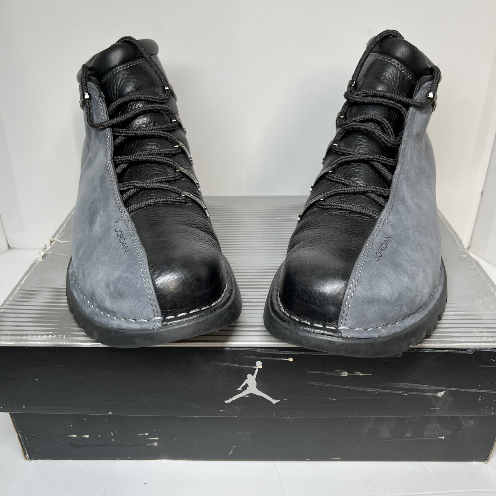 AIR JORDAN TWO 3 PROFILER BOOTS 2002 VINTAGE MEN