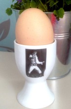ELVIS PRESLEY CERAMIC SINGLE EGGCUP  EGG CUP b/w